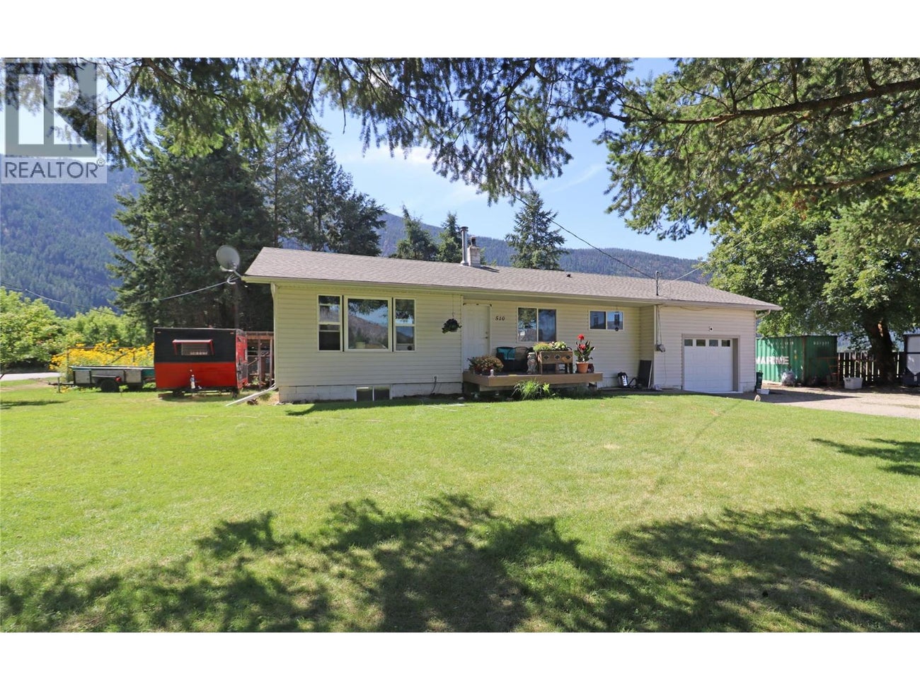 510 CARSON Road - Grand Forks House for Sale, 3 Bedrooms (10359098) #2