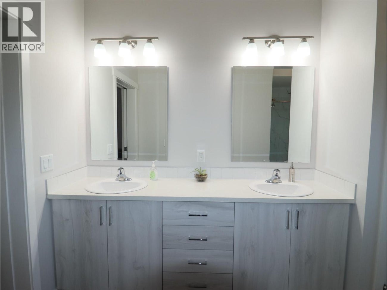 7654 18TH Street - Grand Forks Single Family for Sale, 3 Bedrooms (10360467)# - 15