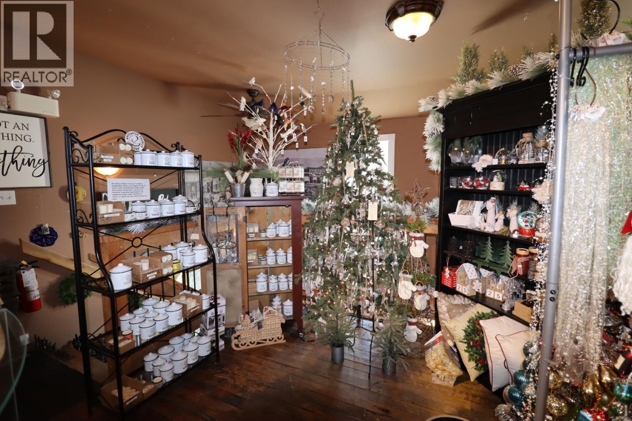 337 MARKET Avenue - Grand Forks Other for Sale(10362081)# - 16