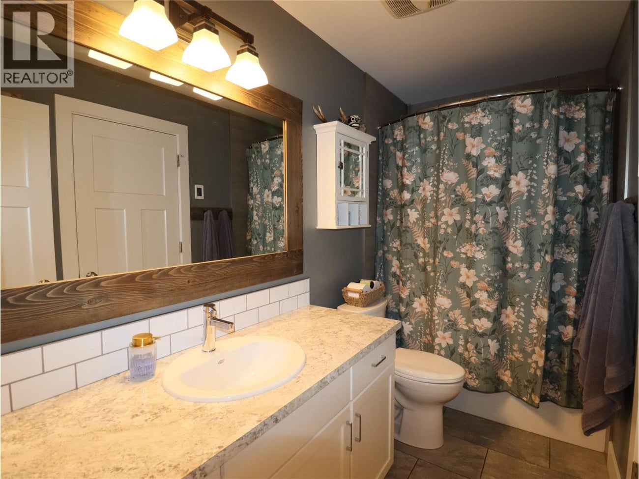 251 GOLDEN Way - Grand Forks House for Sale, 4 Bedrooms (10362880) #30