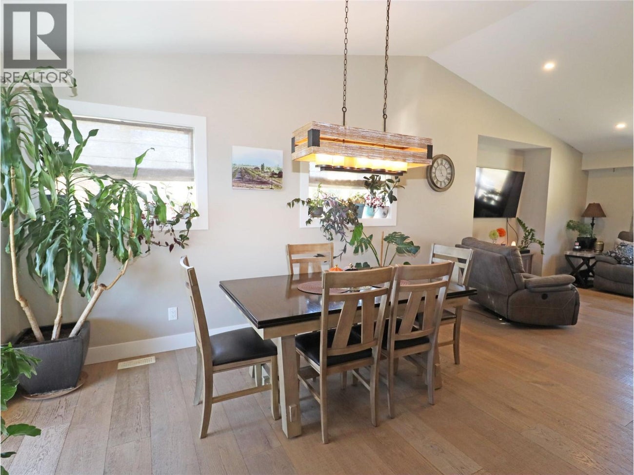 3600 Hall Frontage Road - Grand Forks Single Family for Sale, 4 Bedrooms (10364162)# - 16