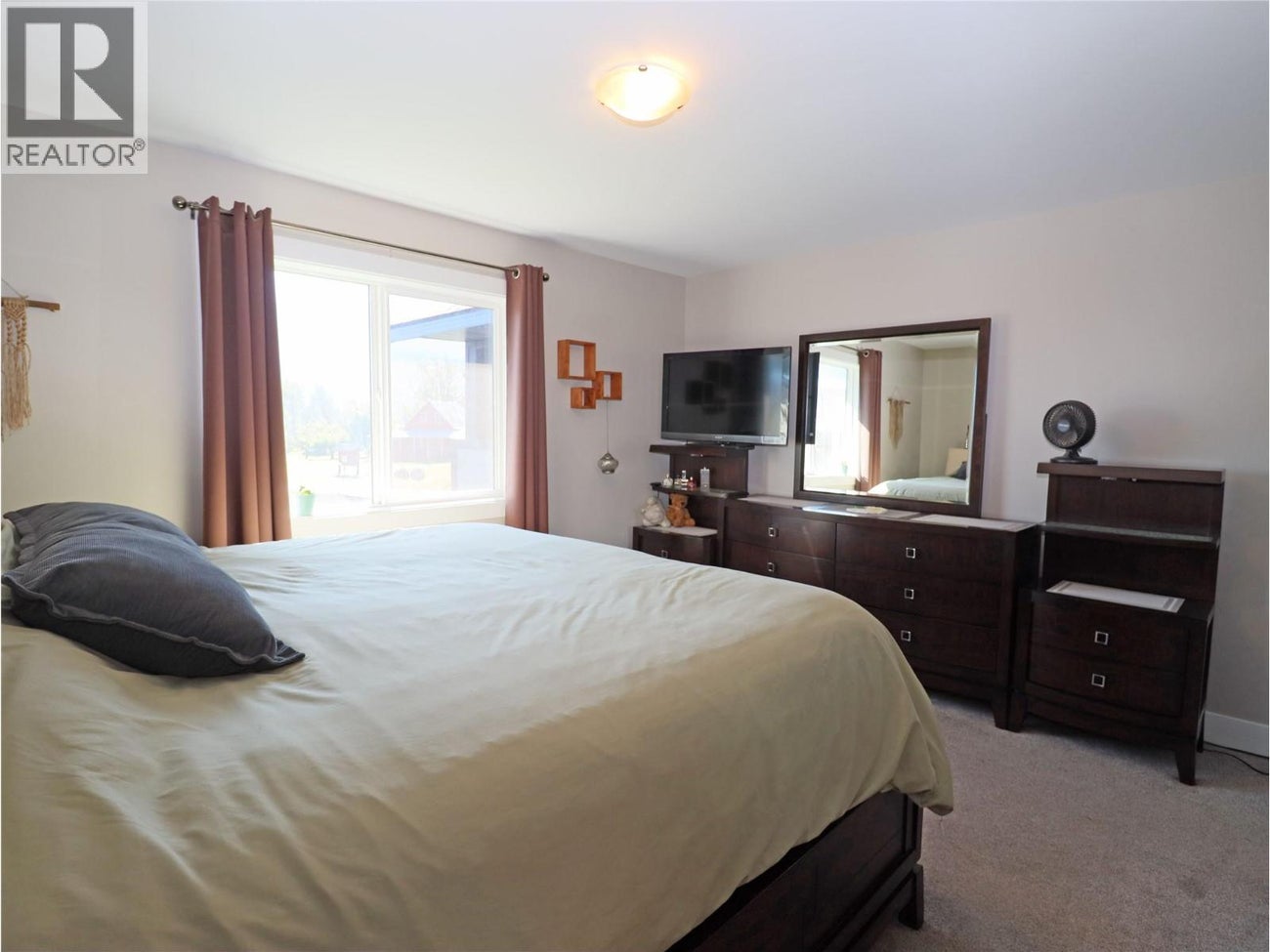 3600 Hall Frontage Road - Grand Forks Single Family for Sale, 4 Bedrooms (10364162)# - 18