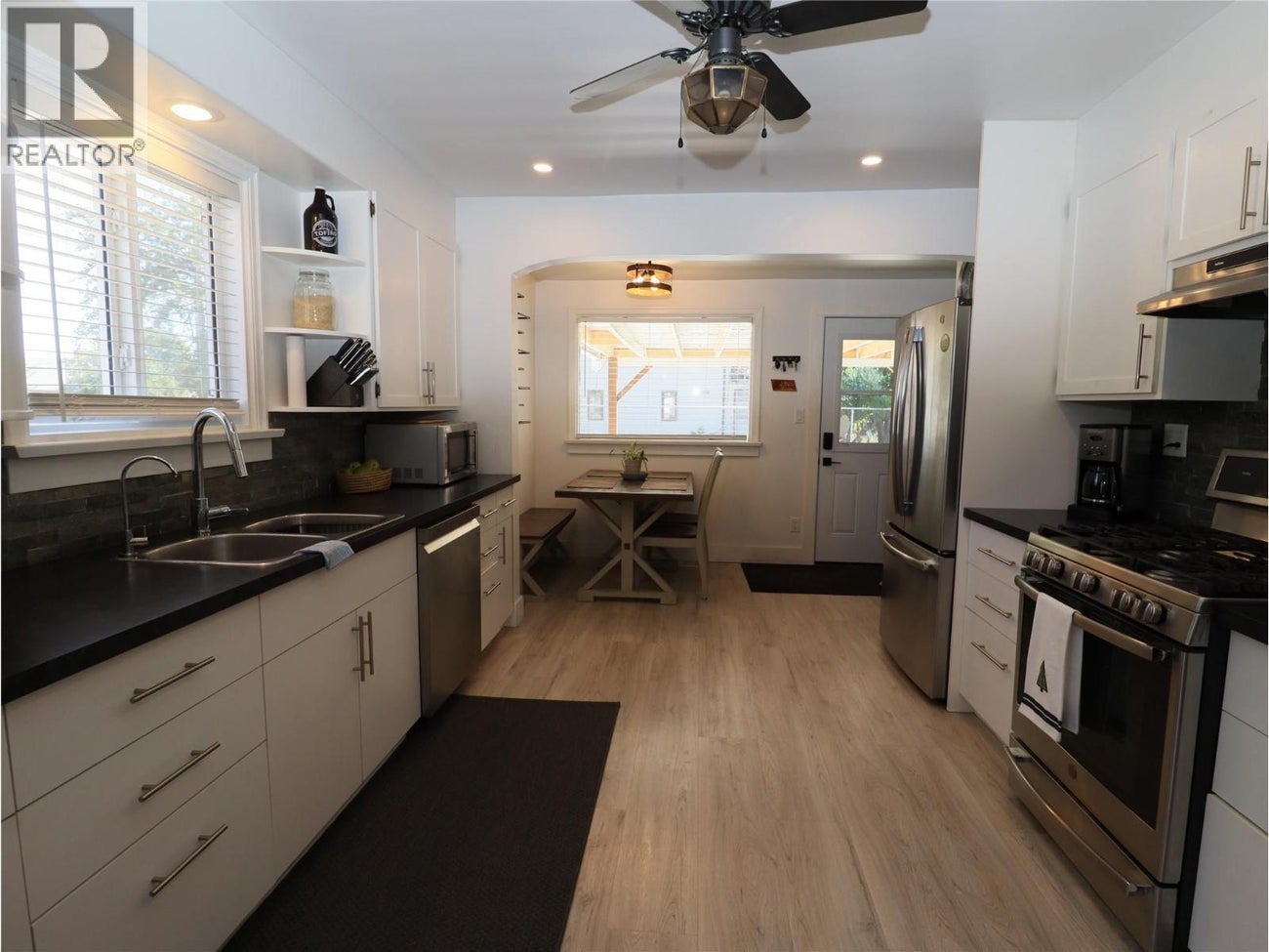 7689 21st Street - Grand Forks Single Family for Sale, 3 Bedrooms (10364313)# - 12