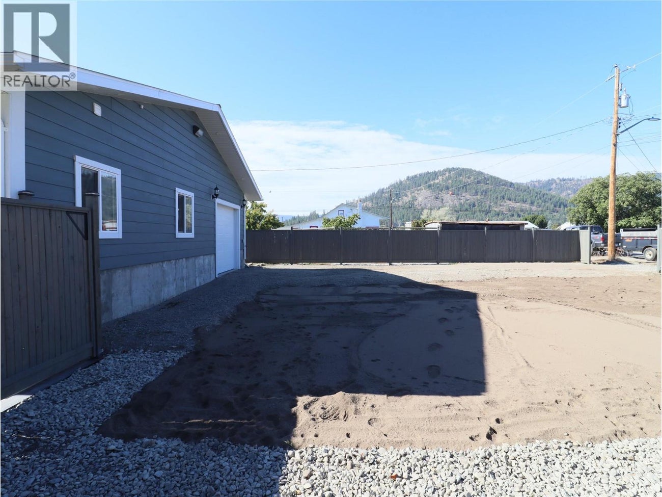 7689 21st Street - Grand Forks Single Family for Sale, 3 Bedrooms (10364313)# - 7