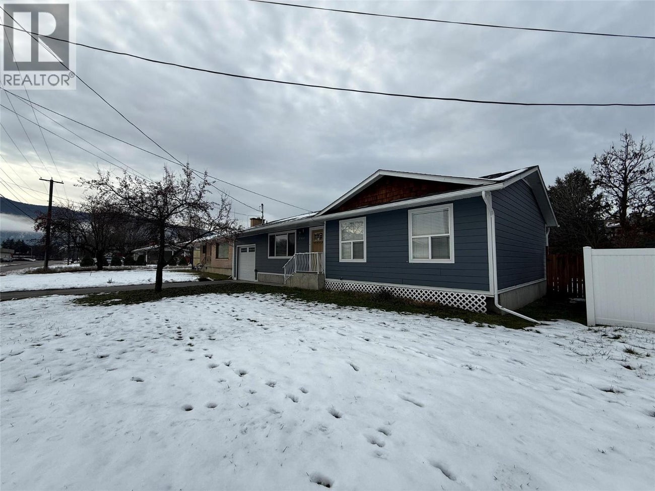 7665 BOUNDARY Drive - Grand Forks Single Family for Sale, 4 Bedrooms (10370932)# - 2