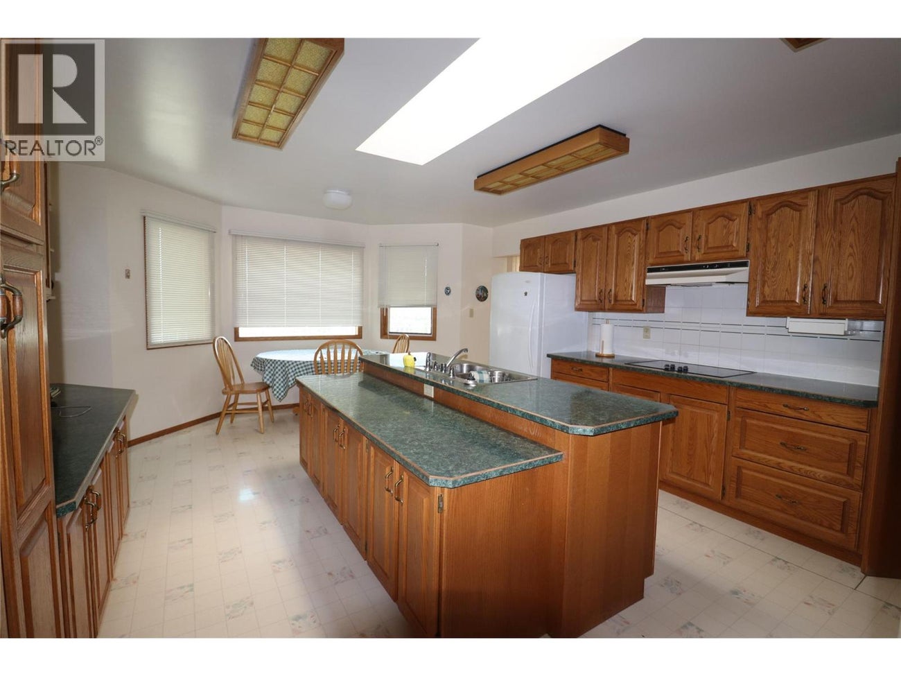 210 WINNIPEG Avenue - Grand Forks House for Sale, 3 Bedrooms (10372018)# - 13