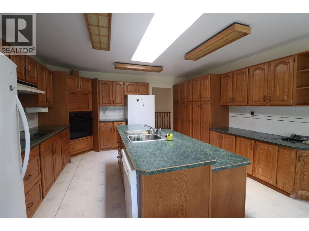 210 WINNIPEG Avenue - Grand Forks House for Sale, 3 Bedrooms (10372018)# - 16