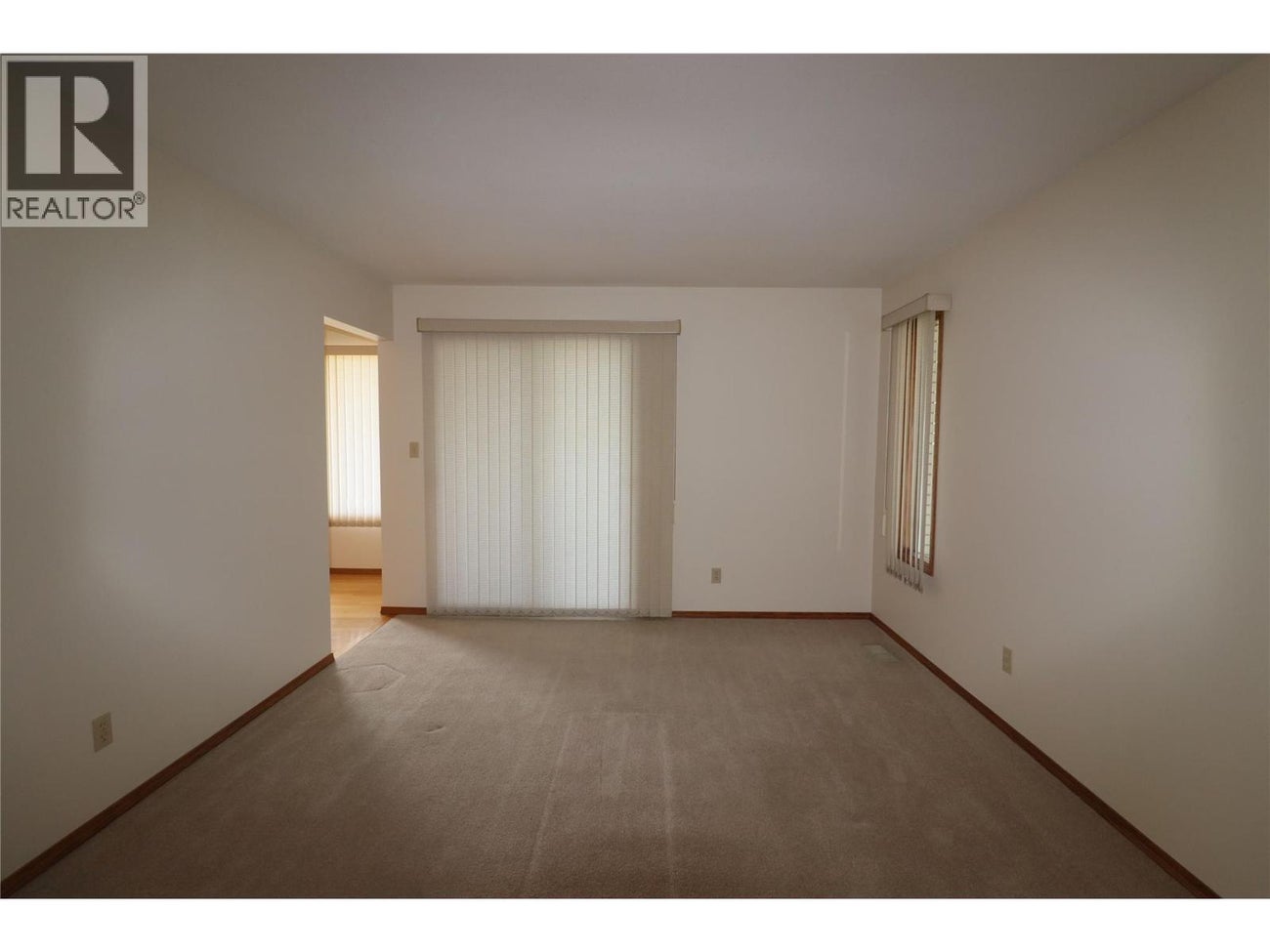 210 WINNIPEG Avenue - Grand Forks Single Family for Sale, 3 Bedrooms (10372018)# - 34