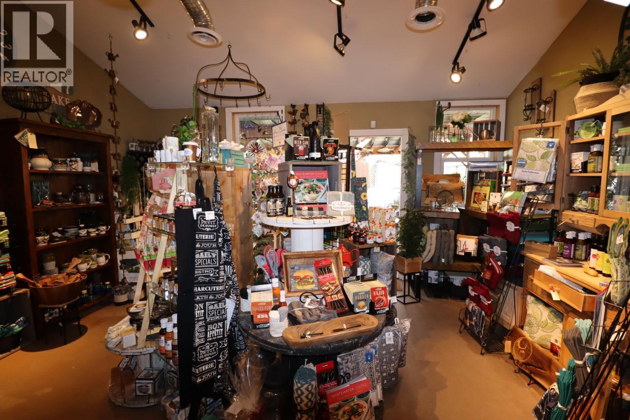 337 MARKET Avenue - Grand Forks Other for Sale(10375983)# - 12