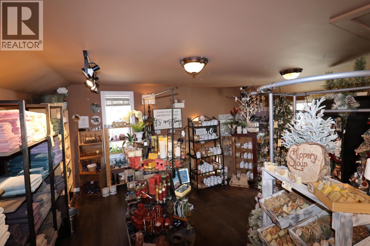 337 MARKET Avenue - Grand Forks Other for Sale(10375983)# - 15