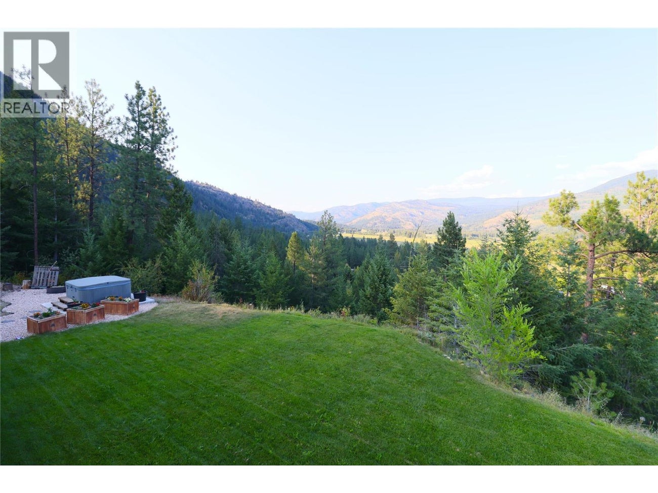 3285 EAGLE RIDGE Road - Grand Forks Single Family for Sale, 3 Bedrooms (10377850)# - 14