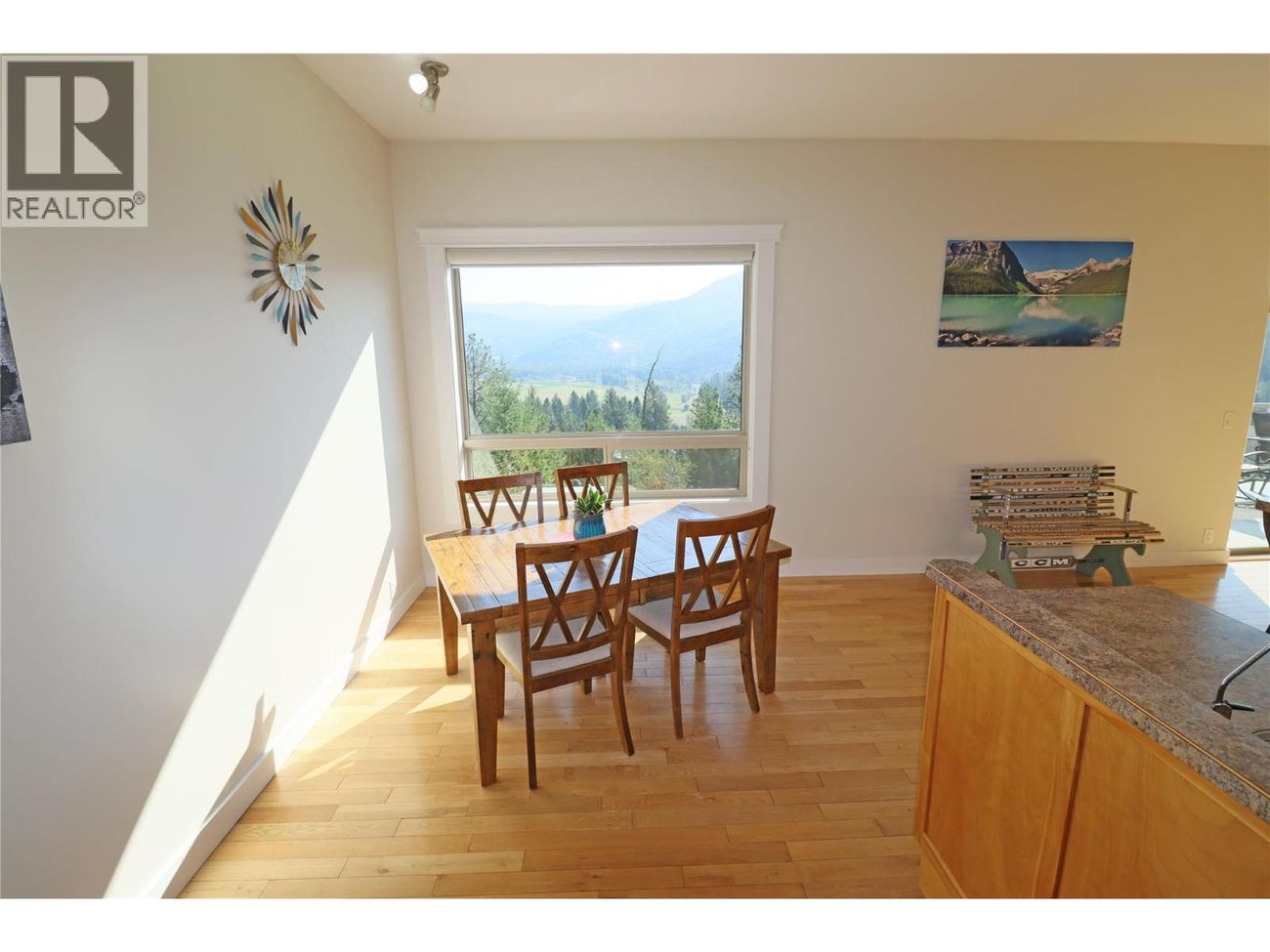 3285 EAGLE RIDGE Road - Grand Forks Single Family for Sale, 3 Bedrooms (10377850)# - 22