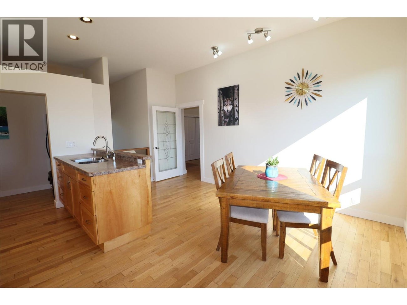 3285 EAGLE RIDGE Road - Grand Forks Single Family for Sale, 3 Bedrooms (10377850)# - 23