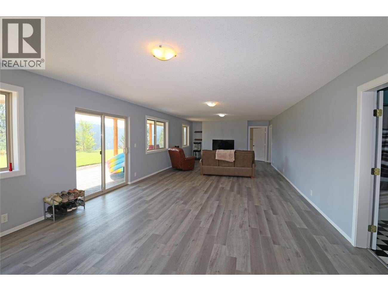 3285 EAGLE RIDGE Road - Grand Forks Single Family for Sale, 3 Bedrooms (10377850)# - 44