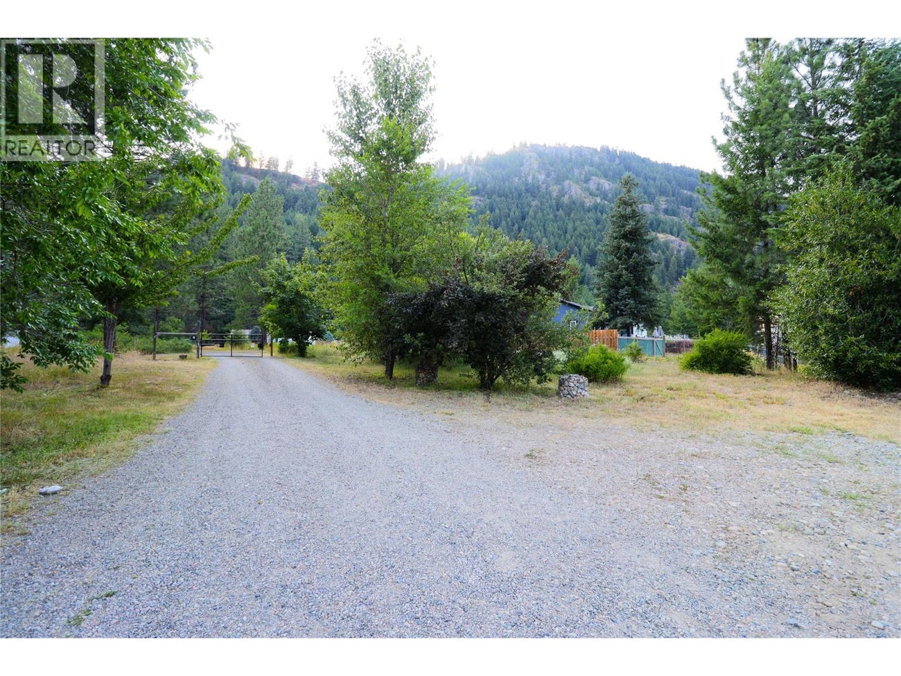 3285 EAGLE RIDGE Road - Grand Forks Single Family for Sale, 3 Bedrooms (10377850)# - 50