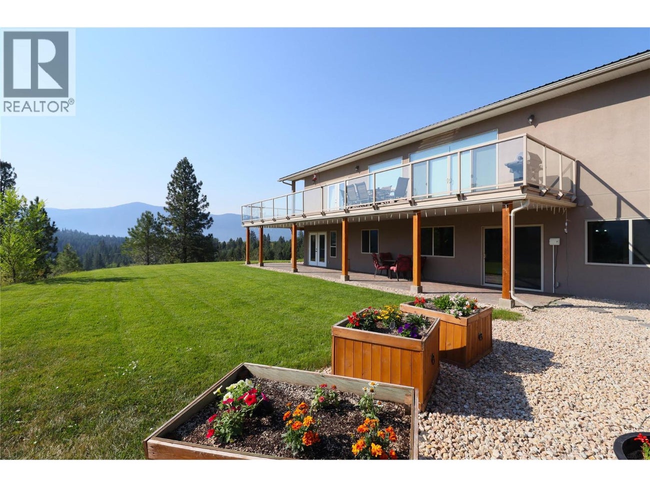 3285 EAGLE RIDGE Road - Grand Forks Single Family for Sale, 3 Bedrooms (10377850)# - 9