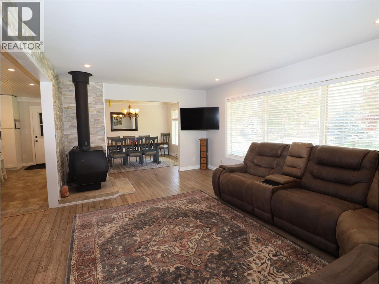 5015 SIMINOFF Road - Grand Forks House for Sale, 5 Bedrooms (10378052)# - 25