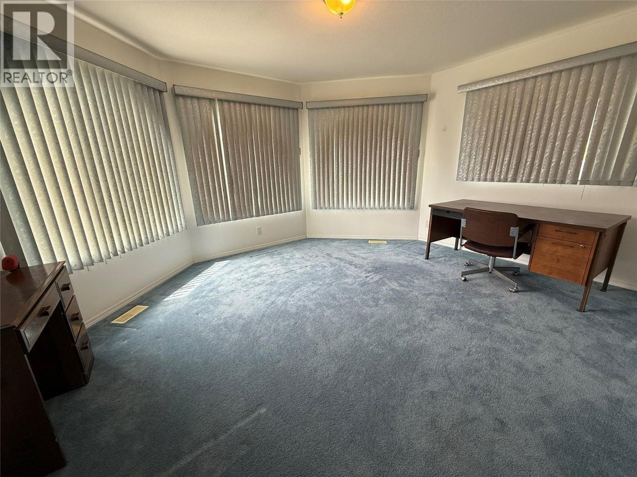 7760 Columbia Drive - Grand Forks Single Family for Sale, 4 Bedrooms (10378373)# - 21