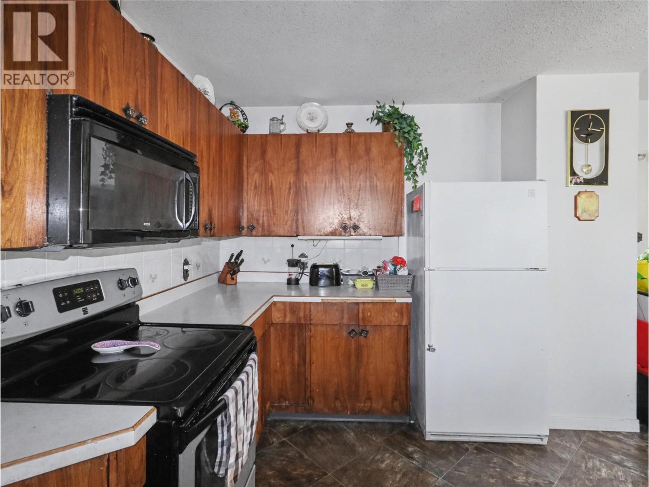 4065 Canning Road - Grand Forks Single Family for Sale, 3 Bedrooms (10380850)# - 32