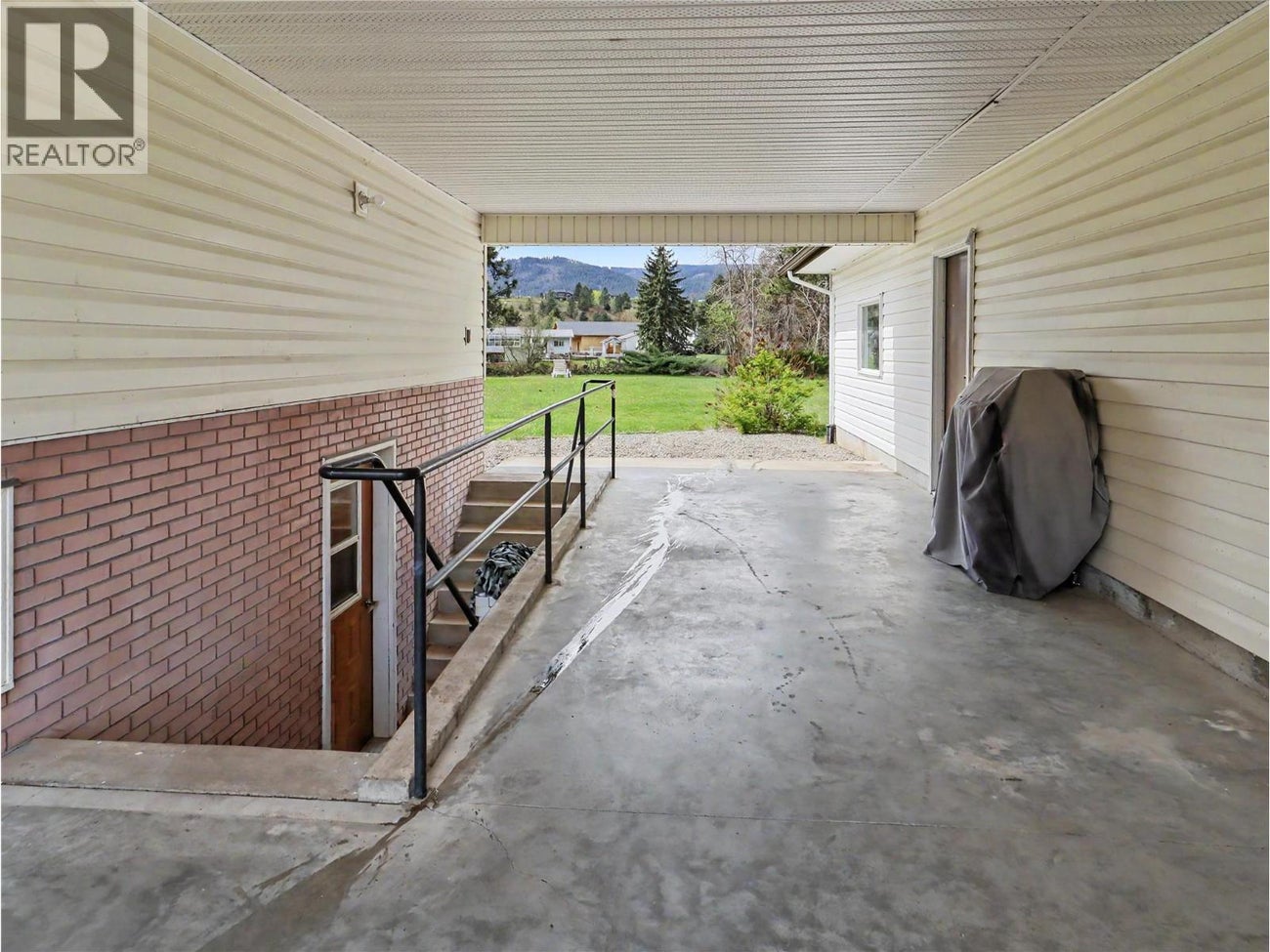 3845 CARSON Road - Grand Forks House for Sale, 4 Bedrooms (10384493)# - 39