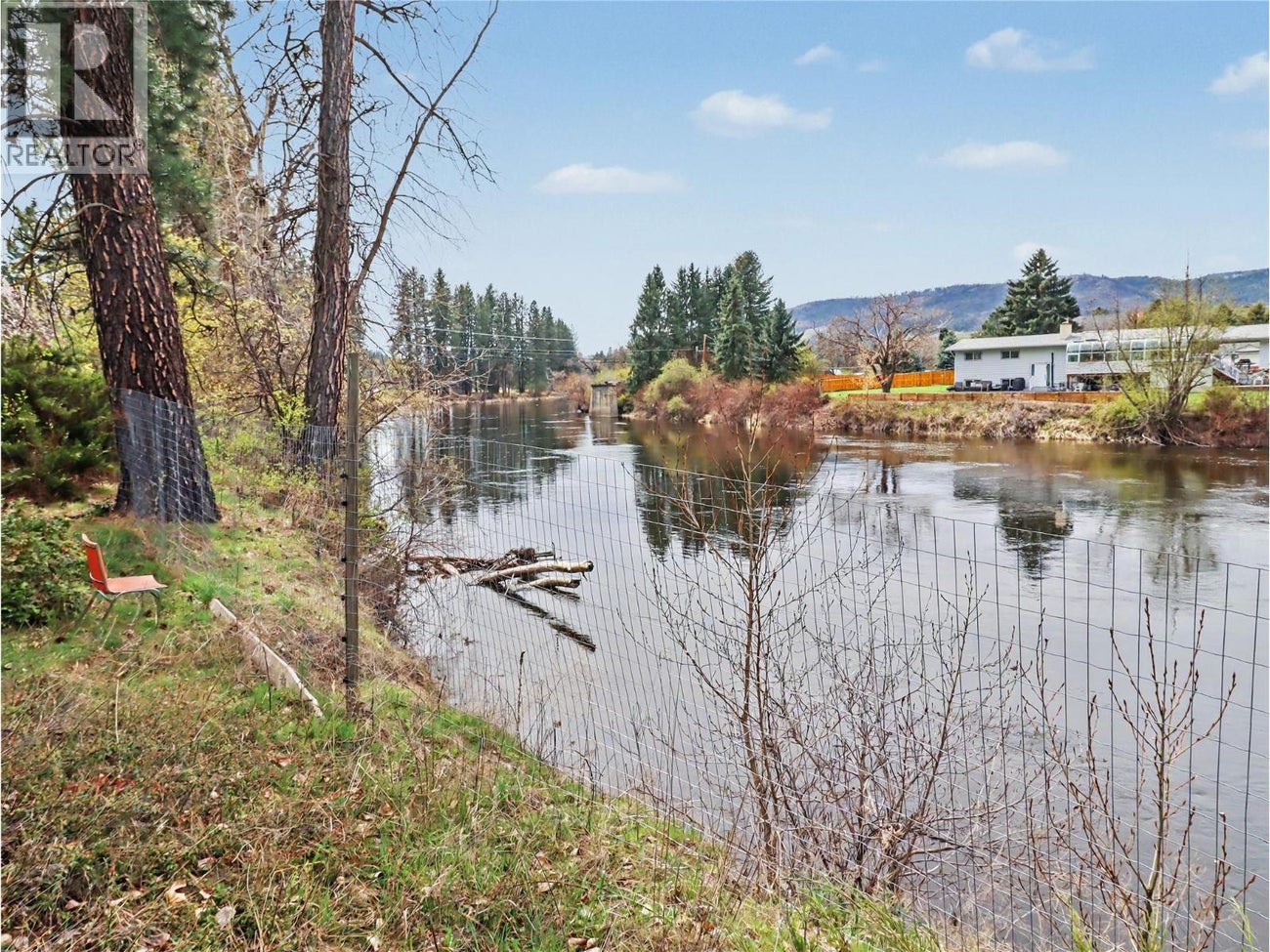 3845 CARSON Road - Grand Forks House for Sale, 4 Bedrooms (10384493)# - 44