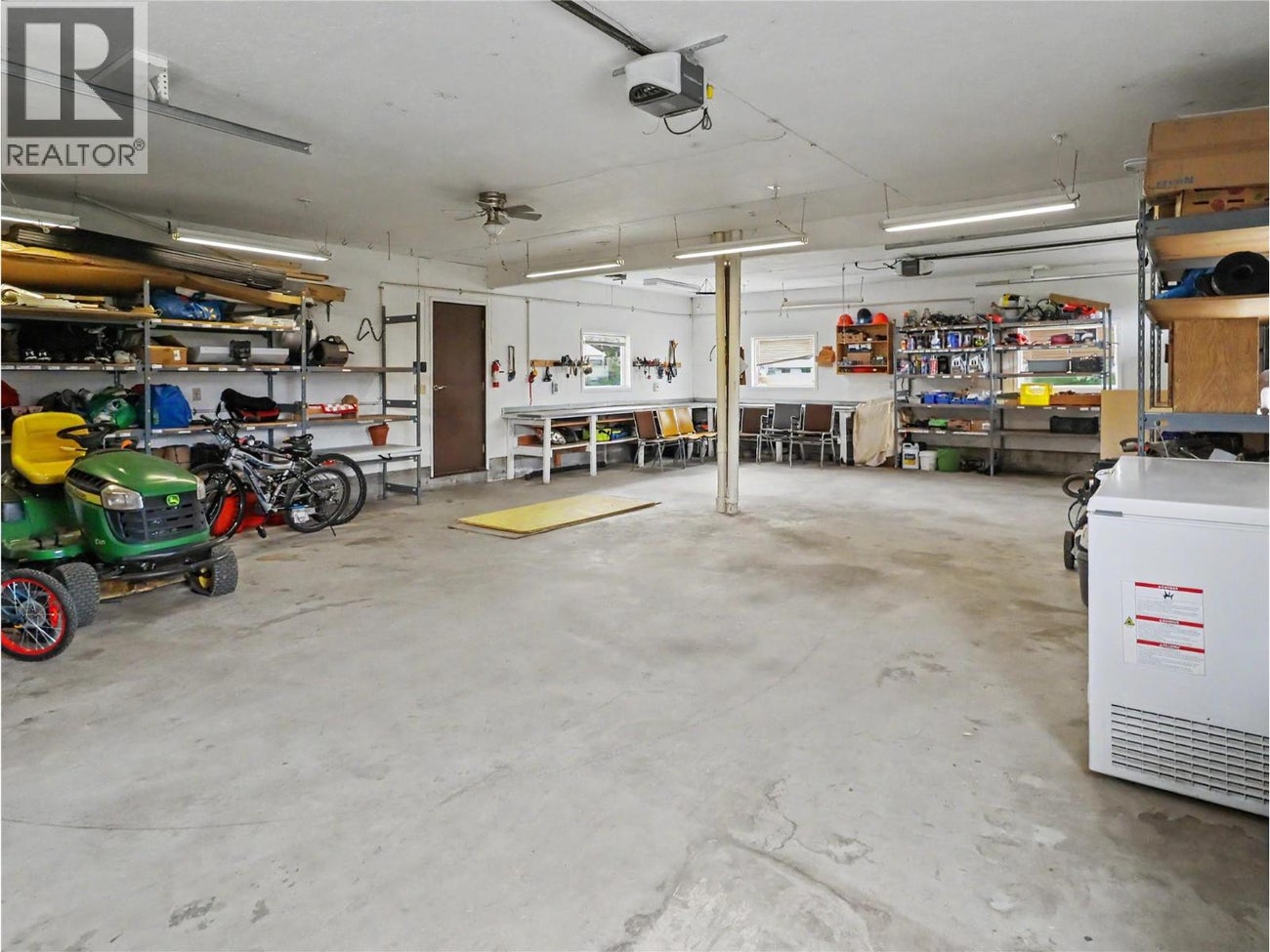 3845 CARSON Road - Grand Forks House for Sale, 4 Bedrooms (10384493)# - 47