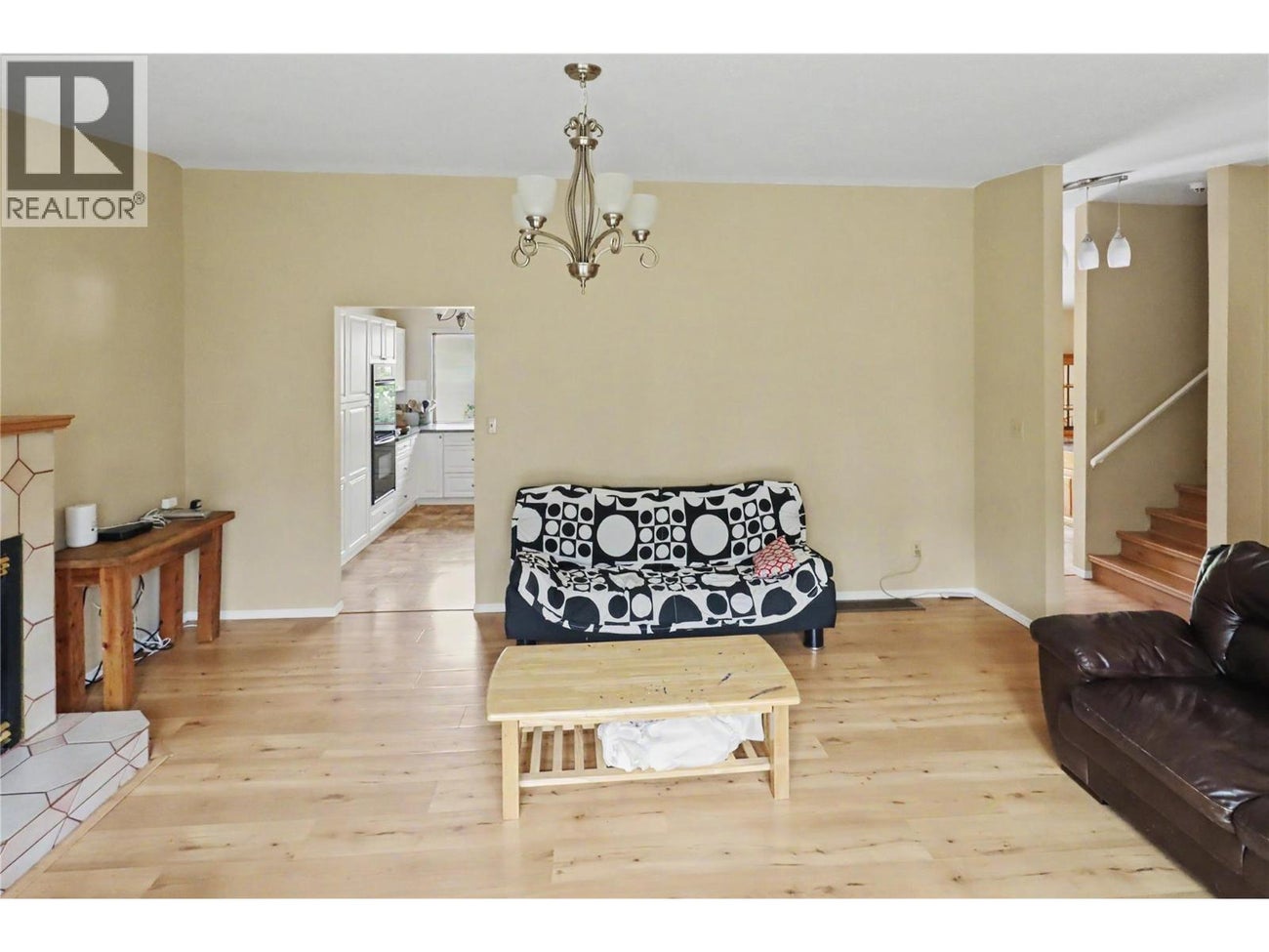 4055 Victoria Road - Grand Forks House for Sale, 5 Bedrooms (10395473)# - 20