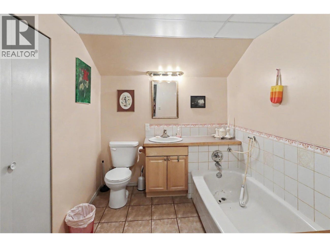 4055 Victoria Road - Grand Forks House for Sale, 5 Bedrooms (10395473)# - 32