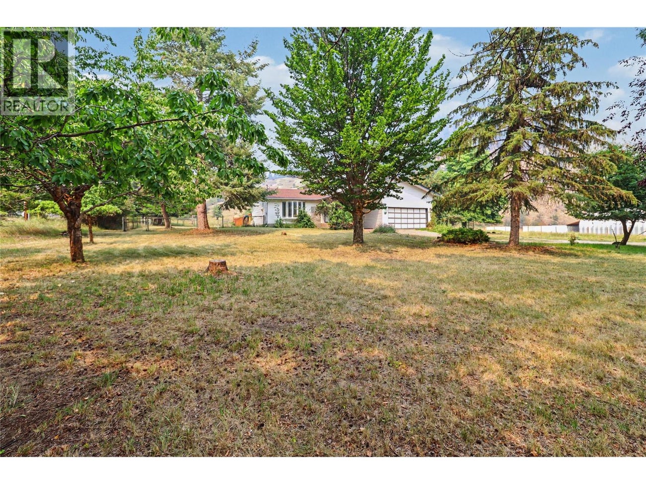 4055 Victoria Road - Grand Forks House for Sale, 5 Bedrooms (10395473)# - 40