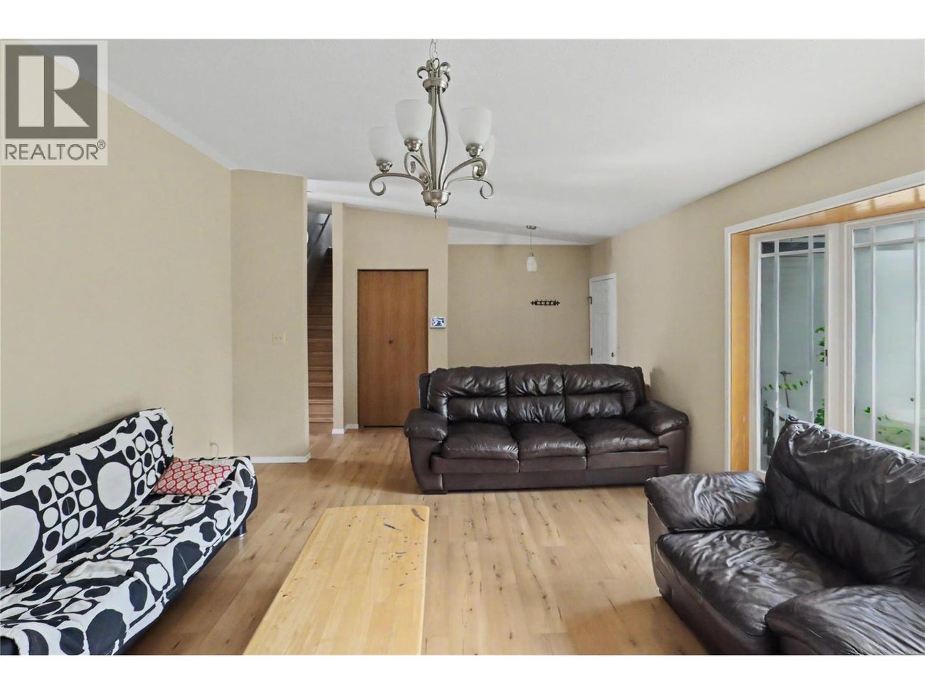 4055 Victoria Road - Grand Forks House for Sale, 5 Bedrooms (10395473)# - 4