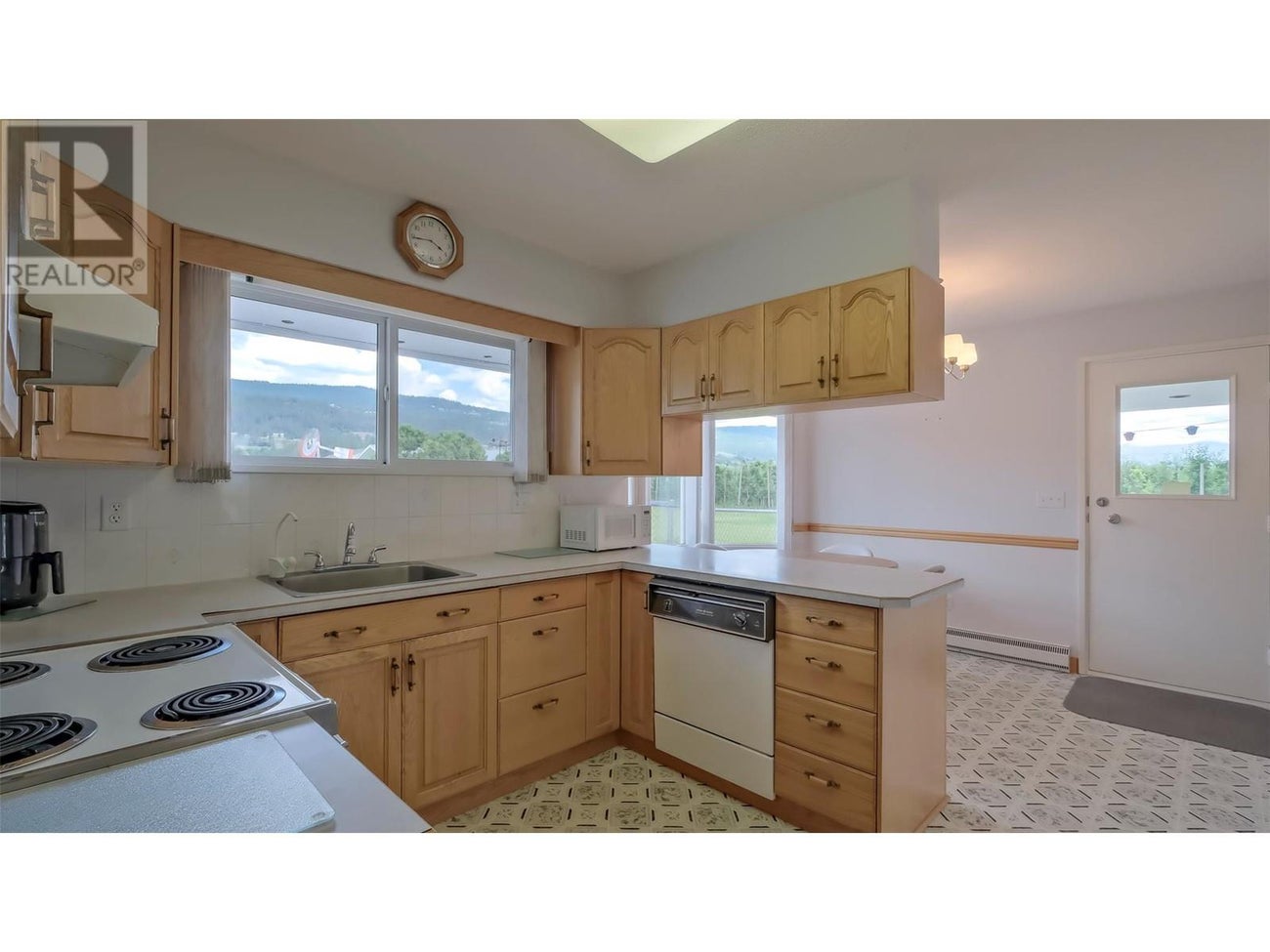 5831 Old Vernon Road - Kelowna House for sale, 4 Bedrooms (10318685) #13