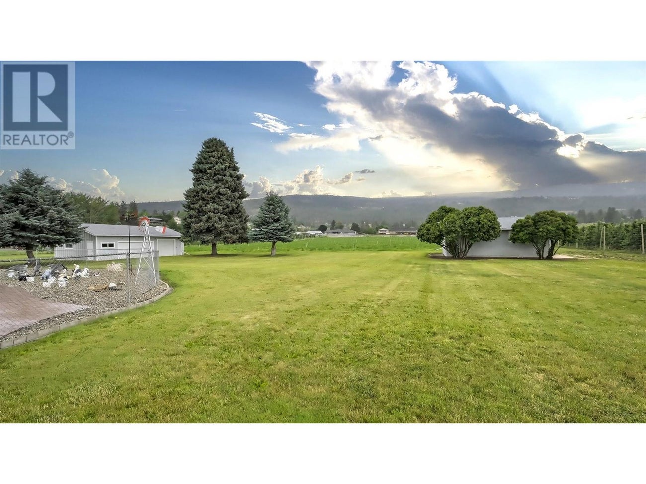 5831 Old Vernon Road - Kelowna House for Sale, 4 Bedrooms (10329702) #10