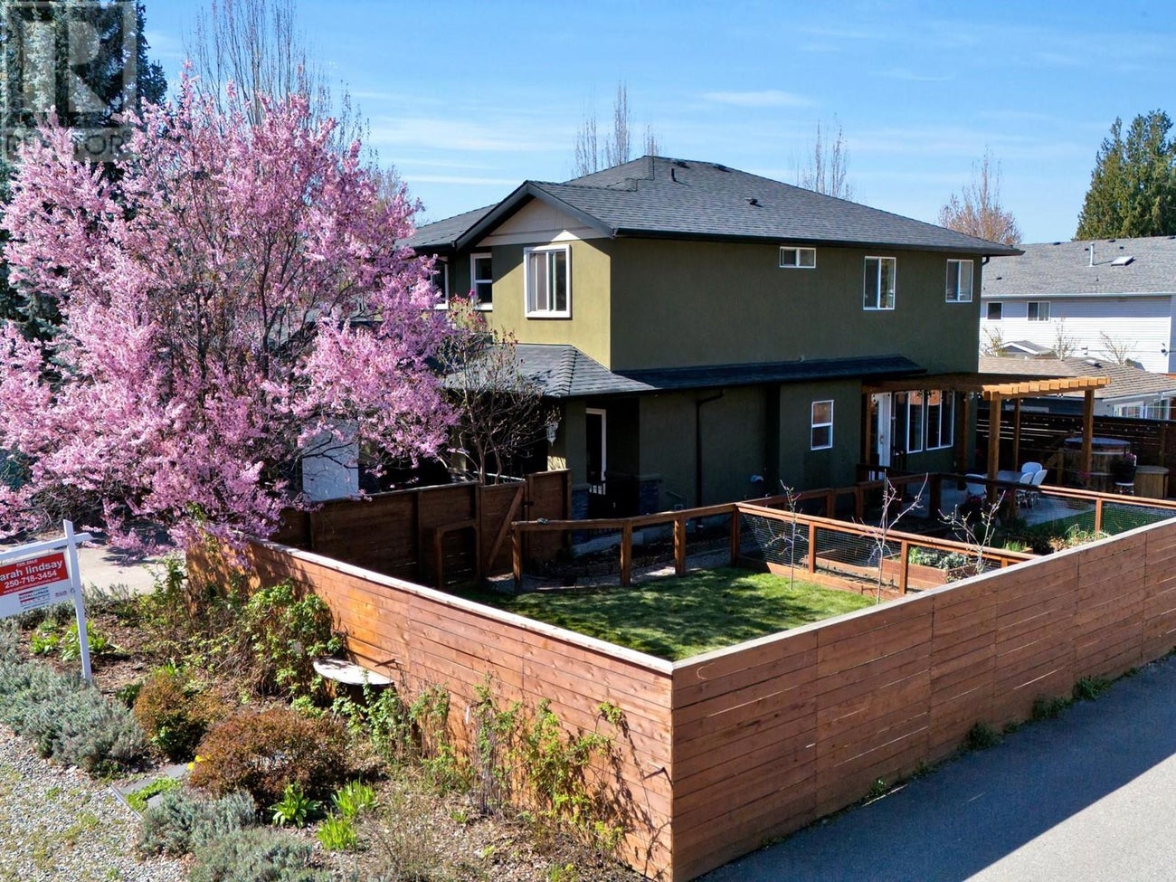 1818 Bowes Street - Kelowna Duplex for Sale, 4 Bedrooms (10338423) #5