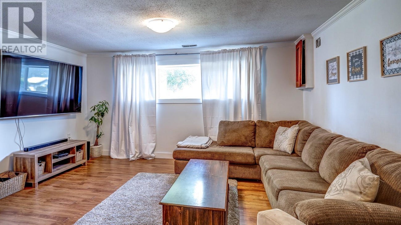 2214 Lynrick Road - Kelowna House for Sale, 5 Bedrooms (10345118) #24