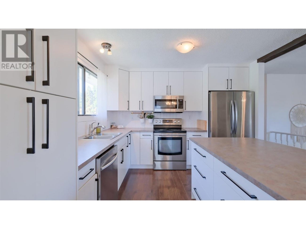2214 Lynrick Road - Kelowna House for Sale, 5 Bedrooms (10345118) #6