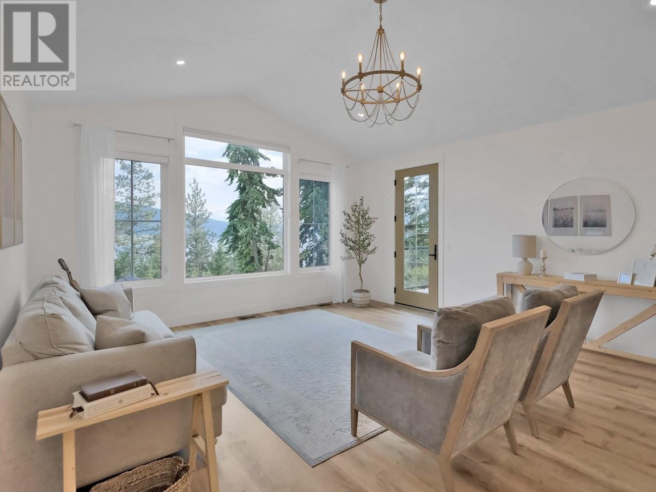 10290 Columbia Way - Vernon House for Sale, 4 Bedrooms (10350781) #15