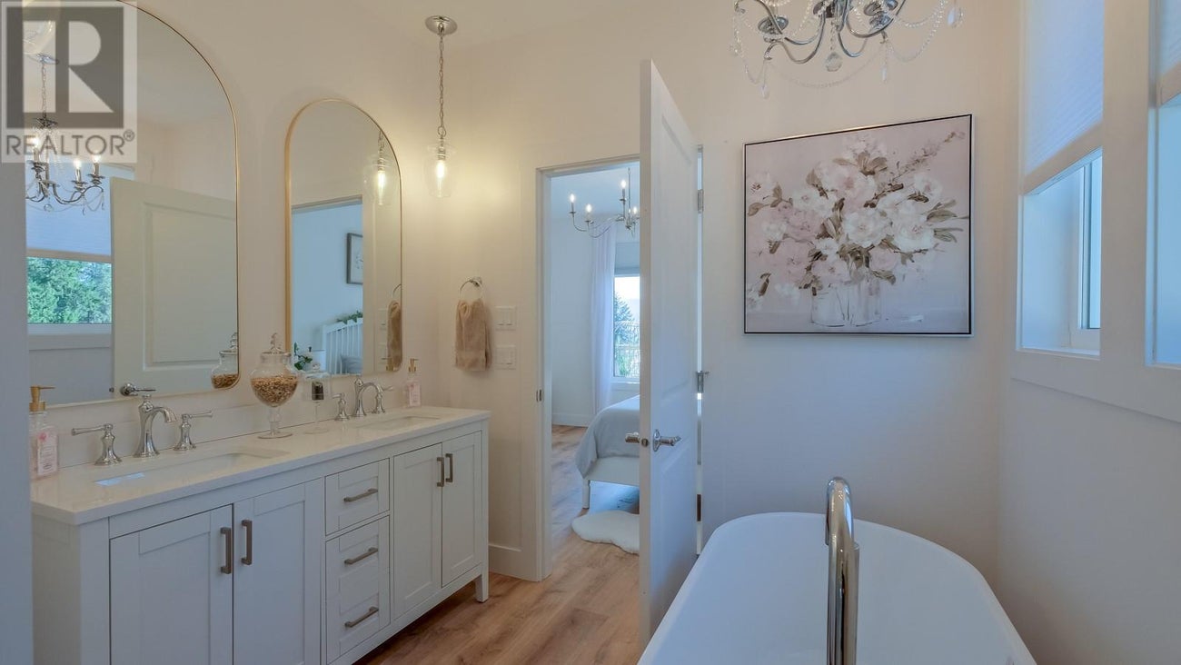 10290 Columbia Way - Vernon House for Sale, 4 Bedrooms (10350781) #24