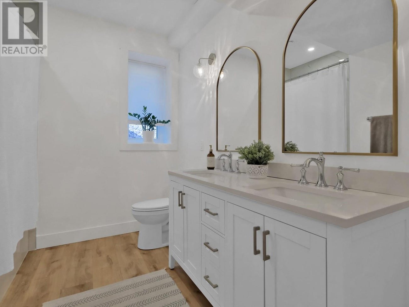 10290 Columbia Way - Vernon House for Sale, 4 Bedrooms (10350781) #36