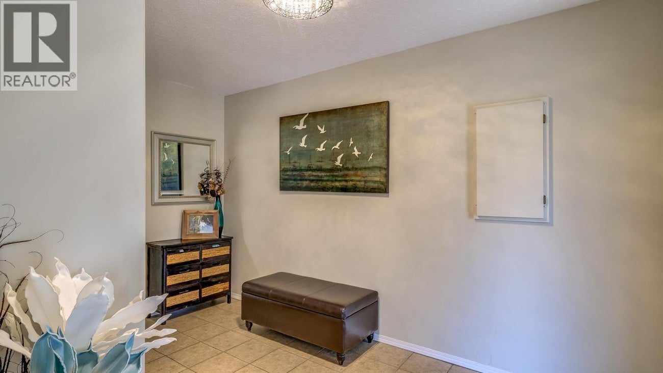 1853 Glenhaven Crescent - Kelowna House for Sale, 4 Bedrooms (10360623) #23