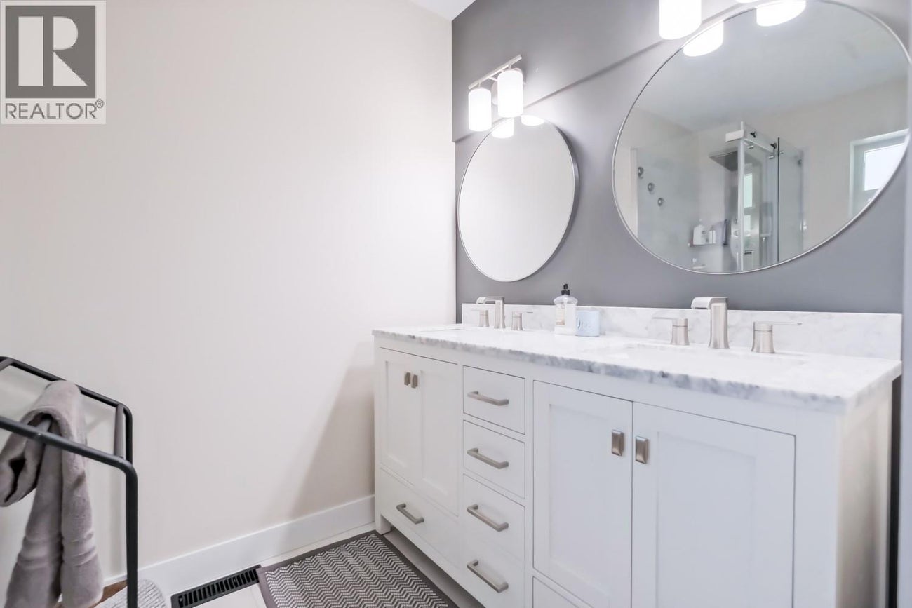 1853 Edgehill Avenue Unit# 12 - Kelowna Single Family for Sale, 3 Bedrooms (10362115)# - 23