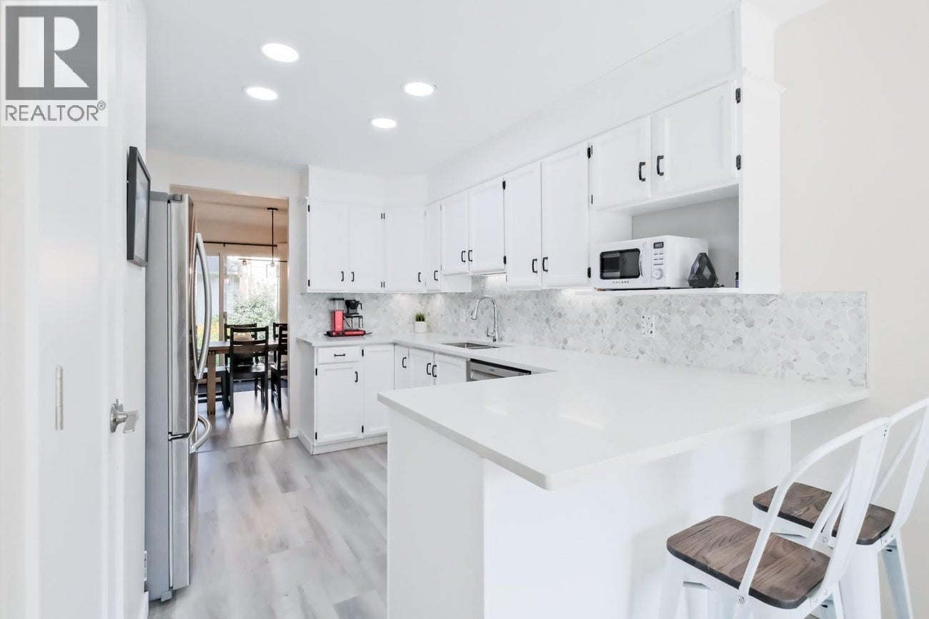 1853 Edgehill Avenue Unit# 12 - Kelowna Single Family for Sale, 3 Bedrooms (10362115)# - 4