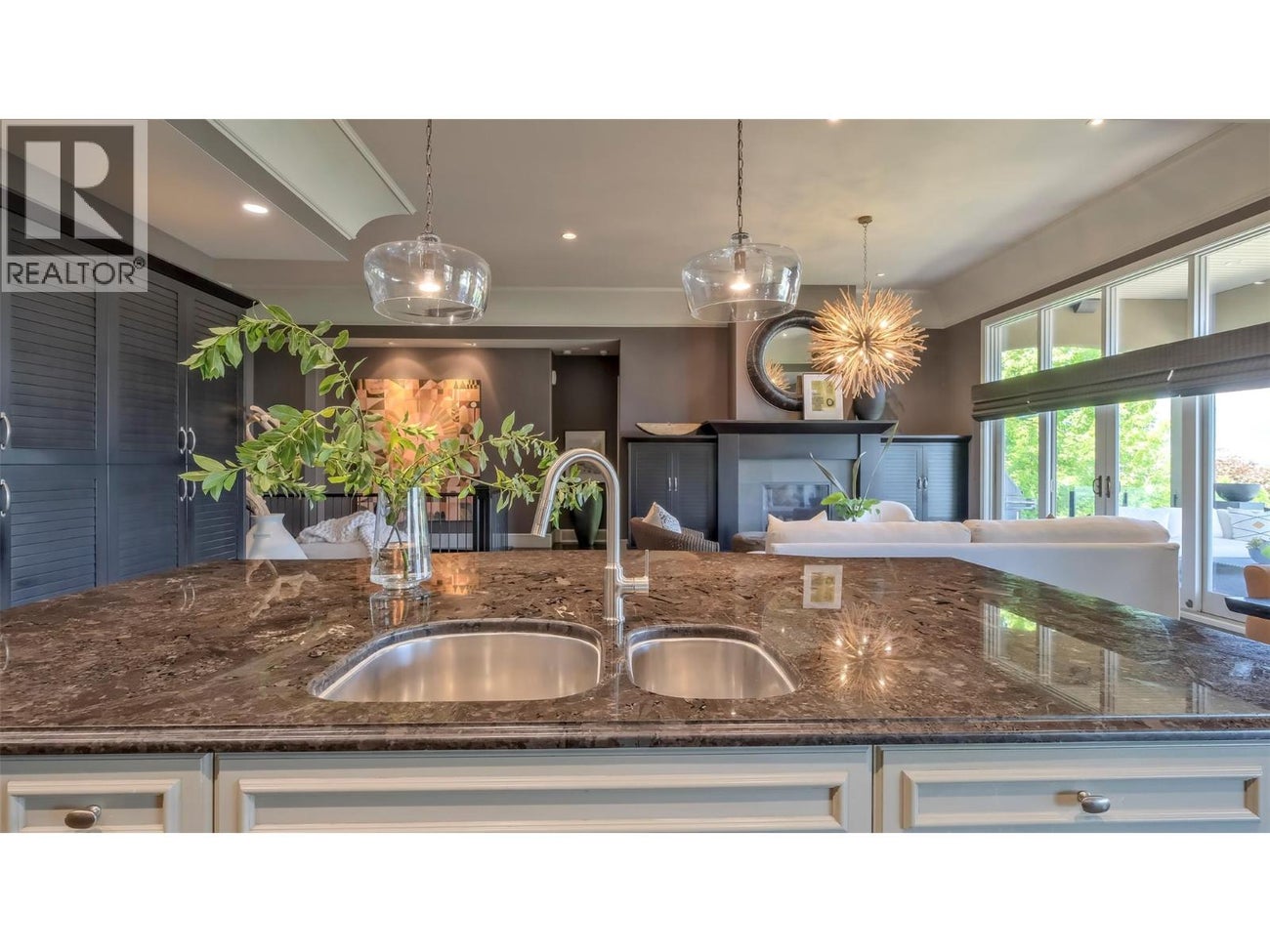 1749 Capistrano Drive - Kelowna Single Family for Sale, 3 Bedrooms (10363783)# - 19