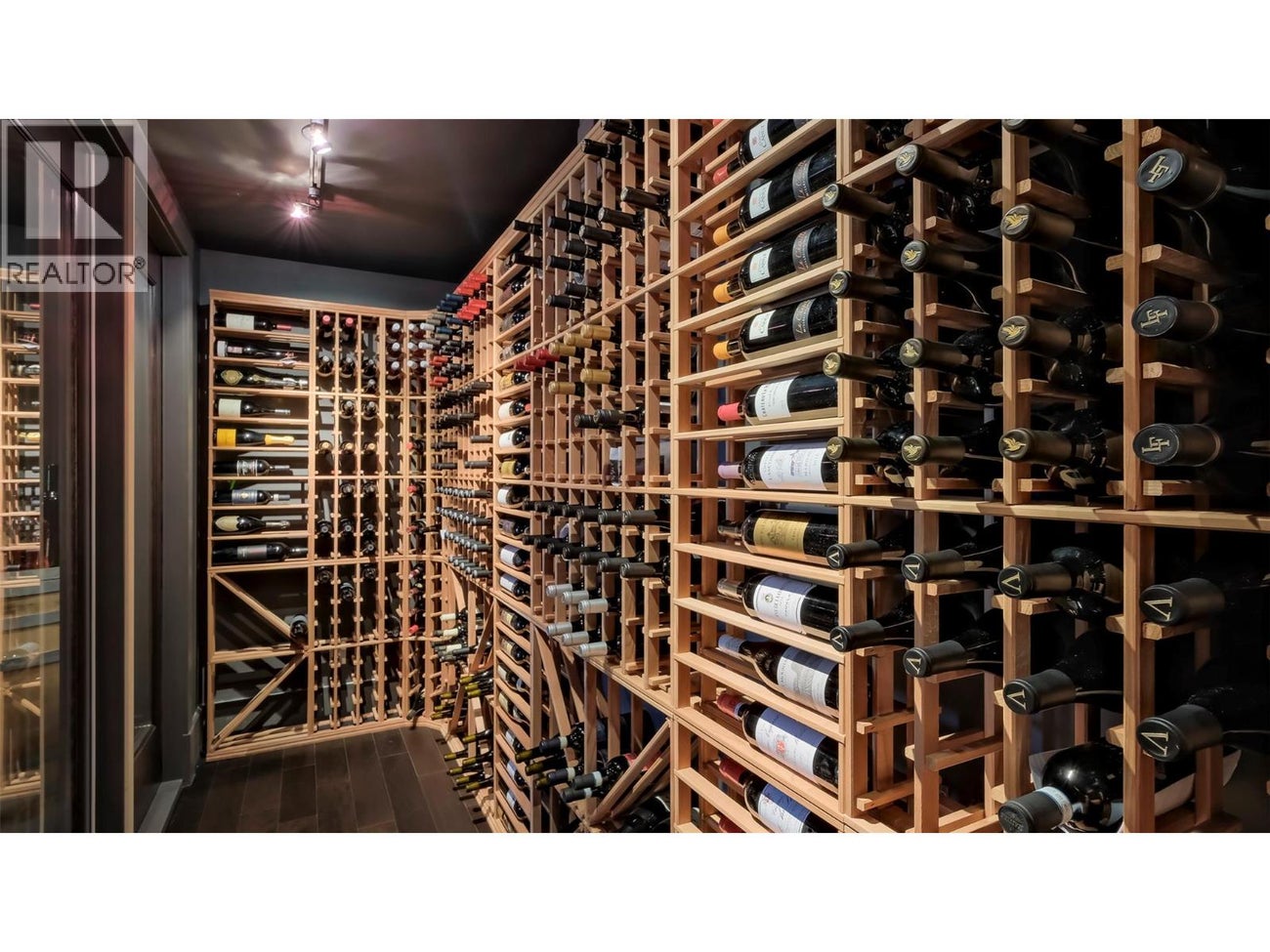 1749 Capistrano Drive - Kelowna Single Family for Sale, 3 Bedrooms (10363783)# - 41