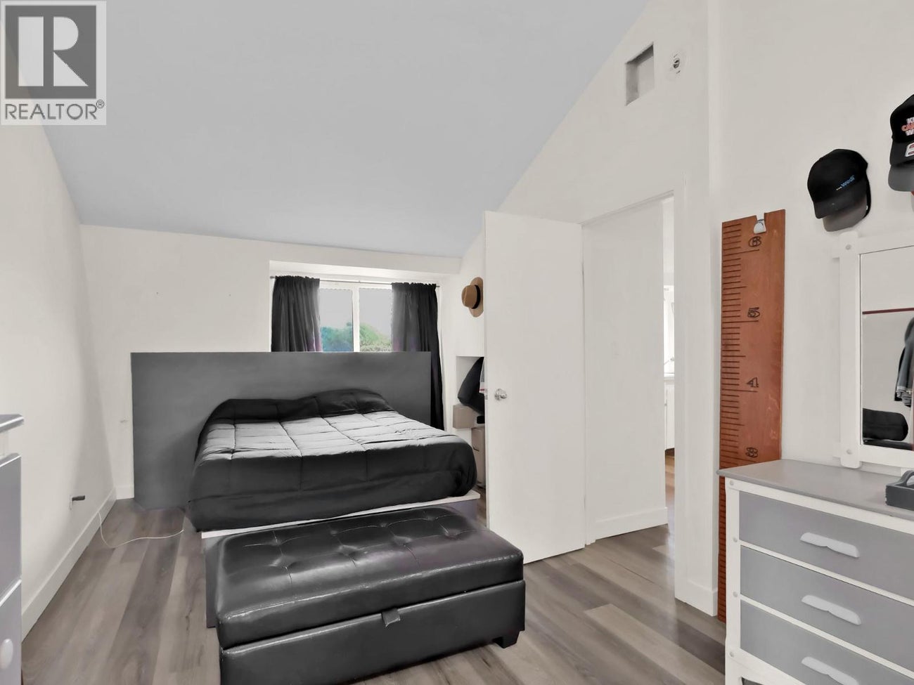 2630 Rufli Road - West Kelowna Single Family for Sale, 4 Bedrooms (10364189)# - 40