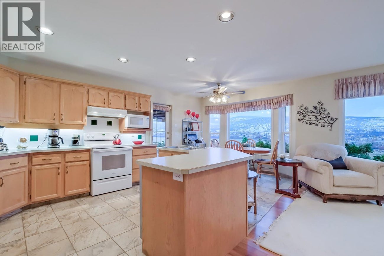 459 Ridge Place - Penticton Single Family for Sale, 2 Bedrooms (10370531)# - 6