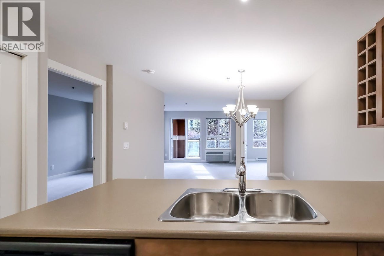 1099 Sunset Drive Unit# 334 - Kelowna Single Family for Sale, 2 Bedrooms (10370856)# - 5