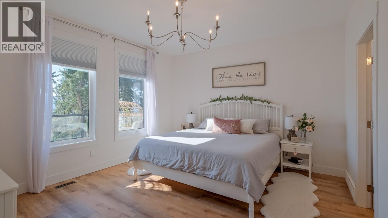 10290 Columbia Way - Vernon Single Family for Sale, 4 Bedrooms (10374651)# - 19