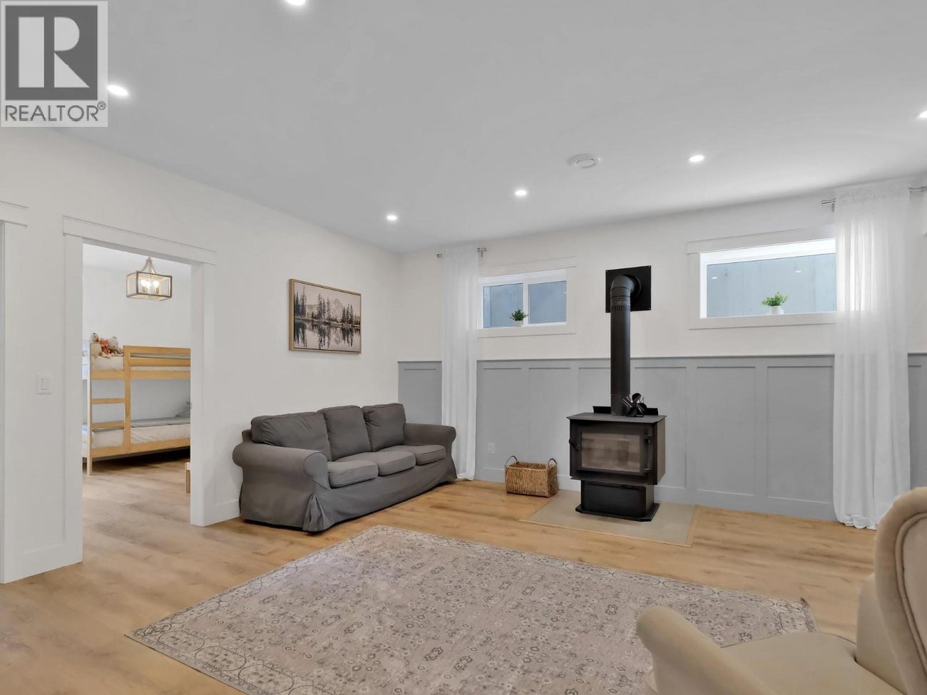 10290 Columbia Way - Vernon Single Family for Sale, 4 Bedrooms (10374651)# - 31