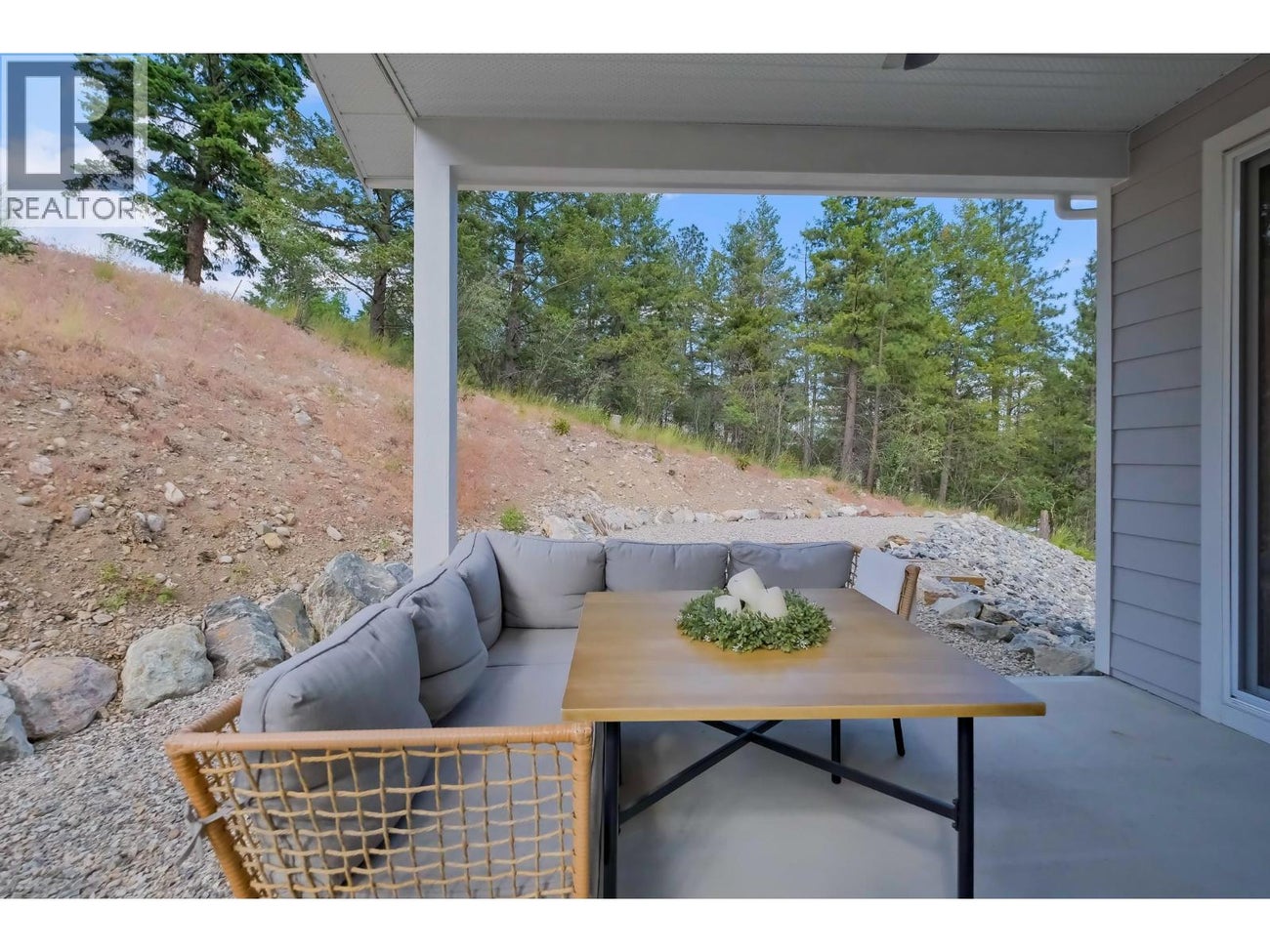 10290 Columbia Way - Vernon Single Family for Sale, 4 Bedrooms (10374651)# - 44