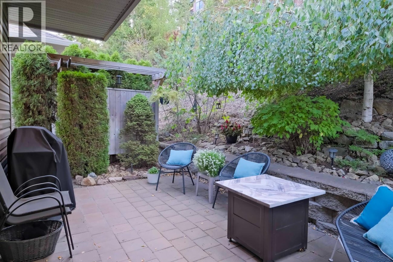 2175 Shannon Ridge Drive Unit# 2 - West Kelowna Row / Townhouse for Sale, 4 Bedrooms (10377766)# - 10